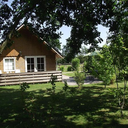 Vakantiehuisjes Landgoed Sonneborghe Kollumerzwaag Dış mekan fotoğraf