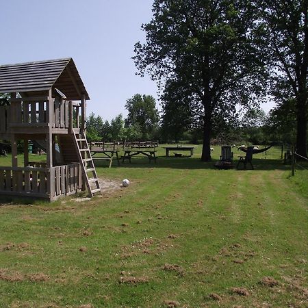 Vakantiehuisjes Landgoed Sonneborghe Kollumerzwaag Dış mekan fotoğraf